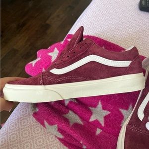 Brand new vans 6 in men and 7.5 in women